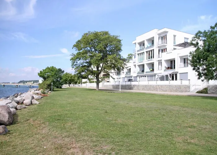 Villa Ostseeresidenz Sassnitz - Wg 18 Mit Kamin, Sauna, Terrasse, Meerblick *